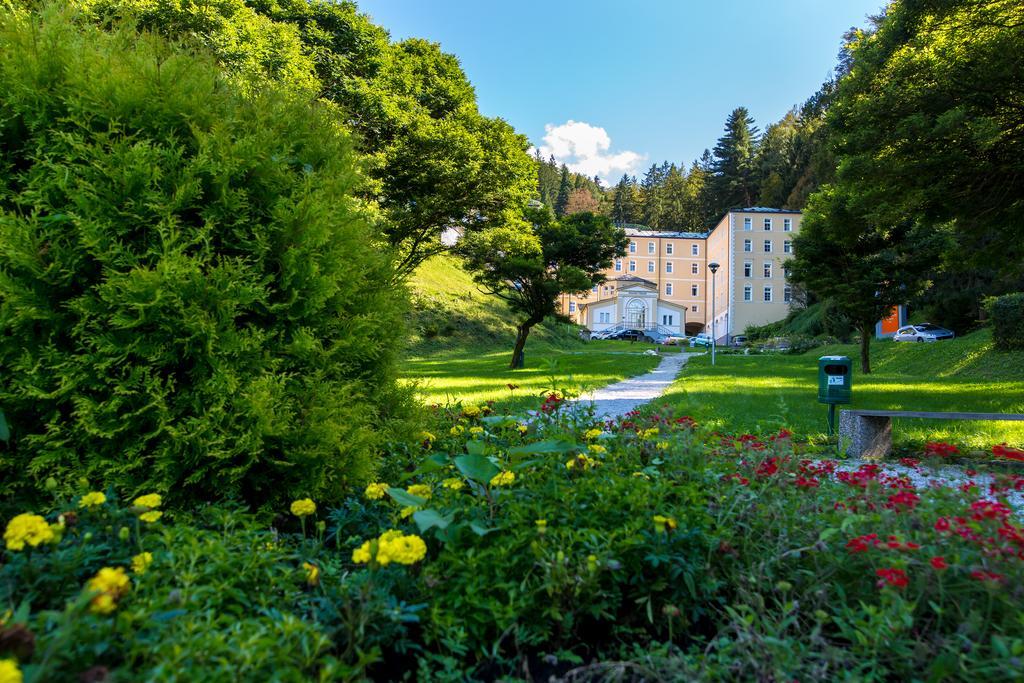 Rimske Terme - Hotel Zdraviliski Dvor Rimske Toplice Quarto foto