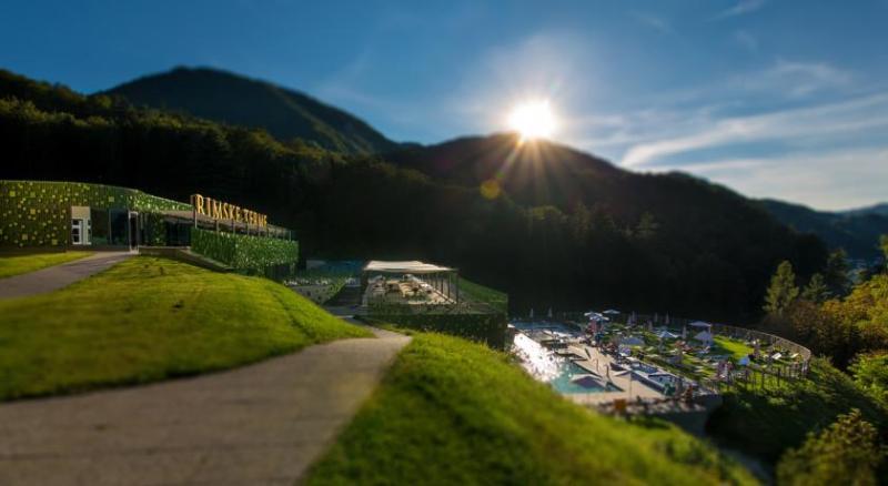 Rimske Terme - Hotel Zdraviliski Dvor Rimske Toplice Exterior foto
