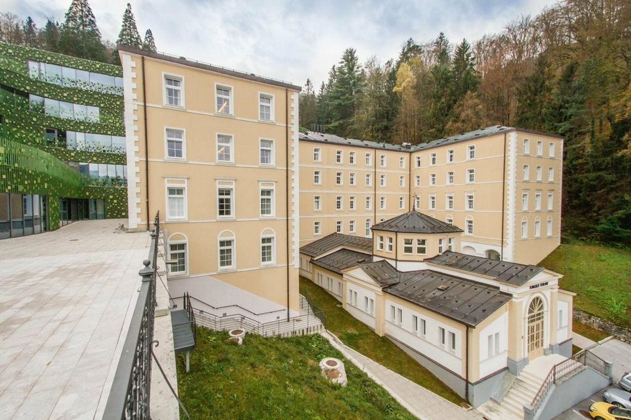 Rimske Terme - Hotel Zdraviliski Dvor Rimske Toplice Exterior foto